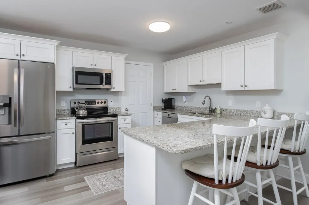 606 Southfield Lane Peterborough NH 03458
