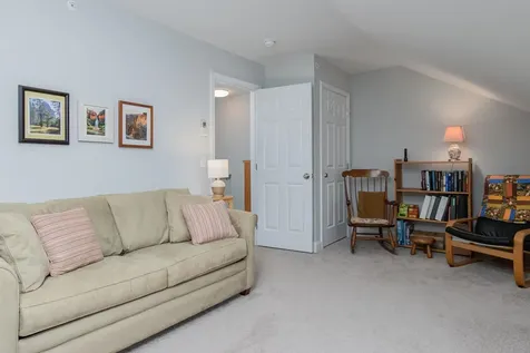 606 Southfield Lane Peterborough NH 03458