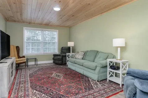 606 Southfield Lane Peterborough NH 03458