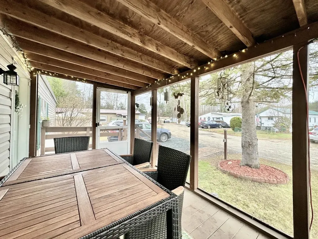 242 Riverside Drive Campton NH 03223