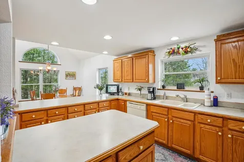 19 G H Carter Drive Danville NH 03819