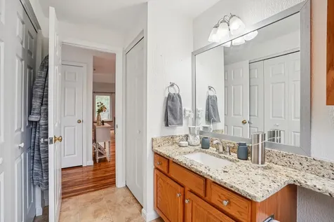 19 G H Carter Drive Danville NH 03819