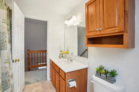 19 G H Carter Drive Danville NH 03819