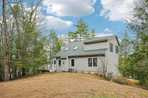 19 G H Carter Drive Danville NH 03819