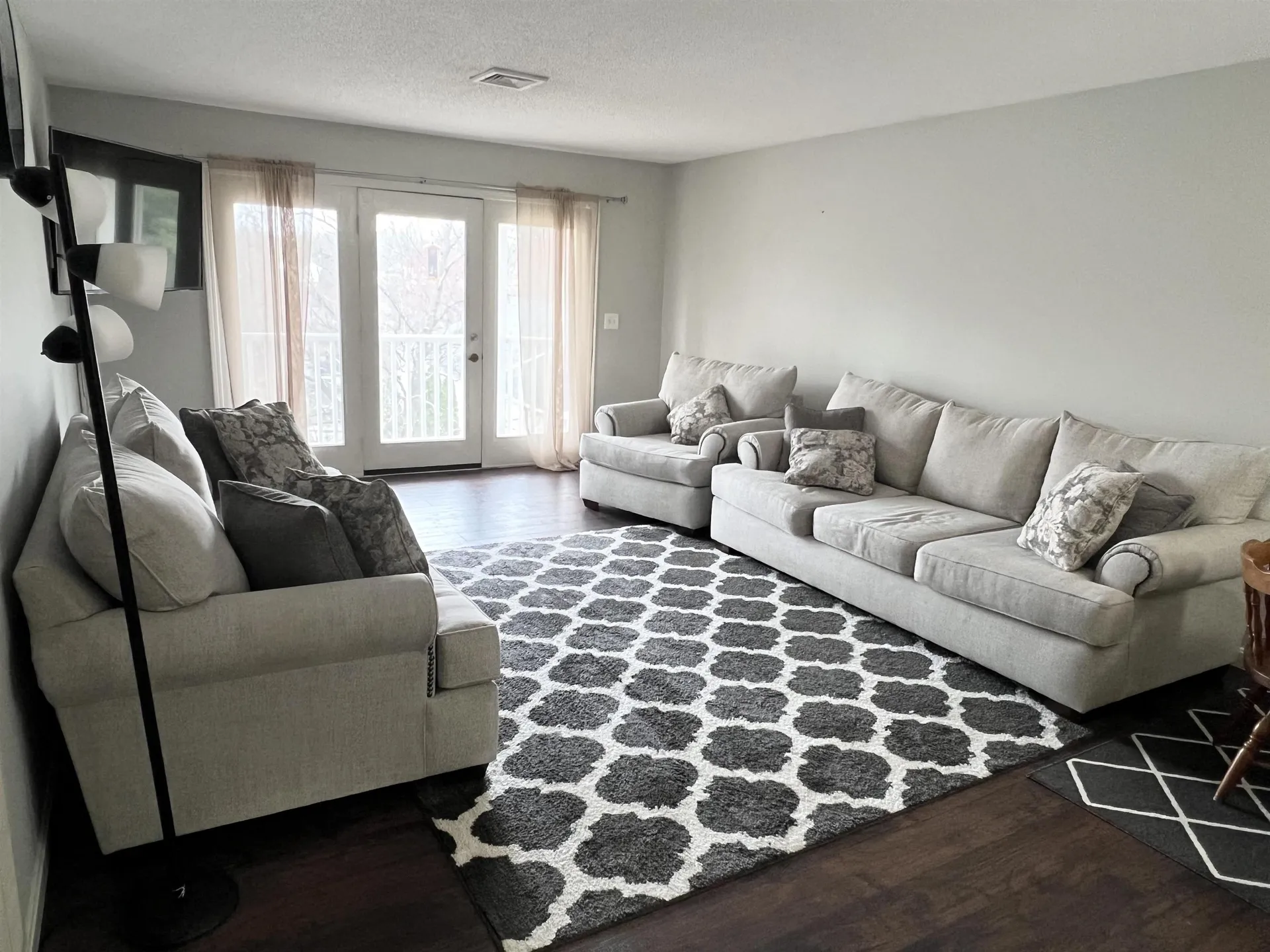 690 S Porter Street Manchester NH 03103