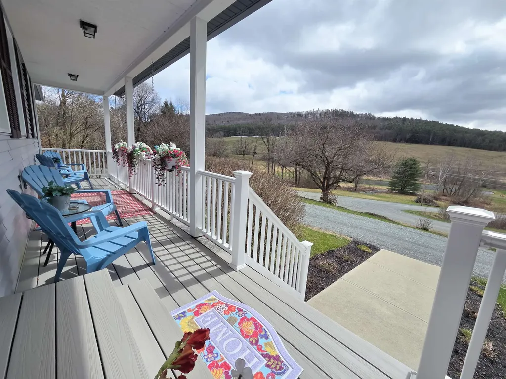 229 Meadowood Lane Waterford VT 05819
