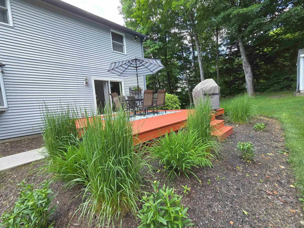 229 Meadowood Lane Waterford VT 05819