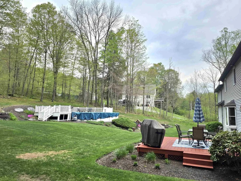229 Meadowood Lane Waterford VT 05819