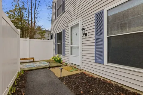 4 Hemlock Forest Dover NH 03820