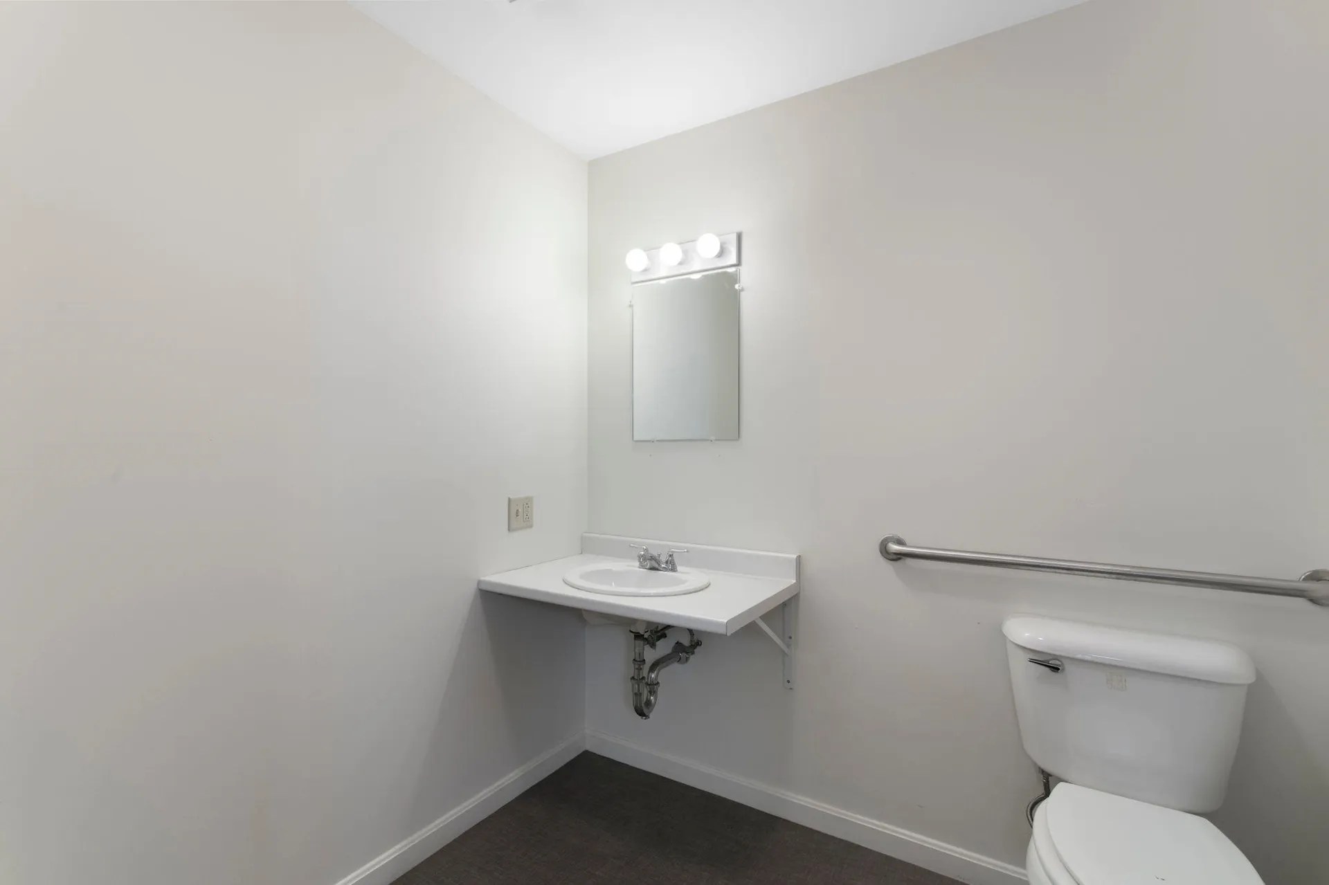 458 Williams Street Brattleboro VT 05301
