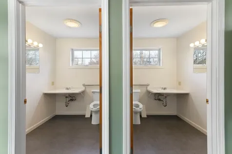 458 Williams Street Brattleboro VT 05301