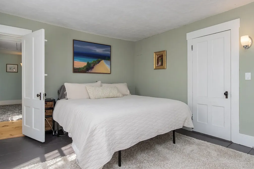 228 Maple Street Hopkinton NH 03229