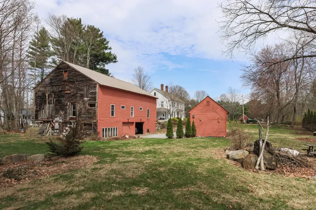 228 Maple Street Hopkinton NH 03229