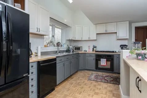 228 Maple Street Hopkinton NH 03229