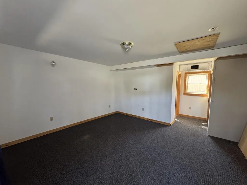 8570 Vermont Route 9 Woodford VT 05201