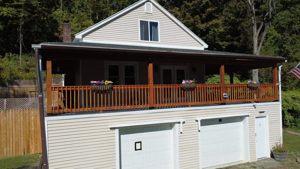 683 Water Street Bennington VT 05257