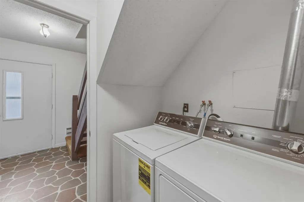 86 Pinecrest Drive Essex VT 05452