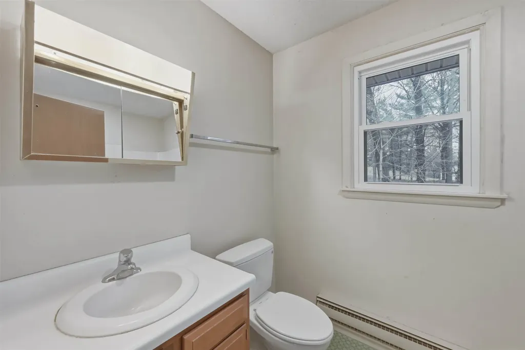 86 Pinecrest Drive Essex VT 05452