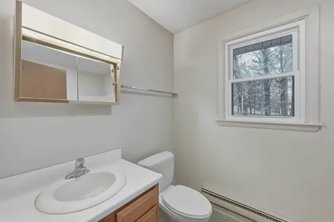 86 Pinecrest Drive Essex VT 05452