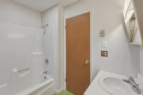 86 Pinecrest Drive Essex VT 05452