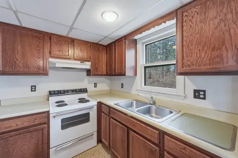 86 Pinecrest Drive Essex VT 05452