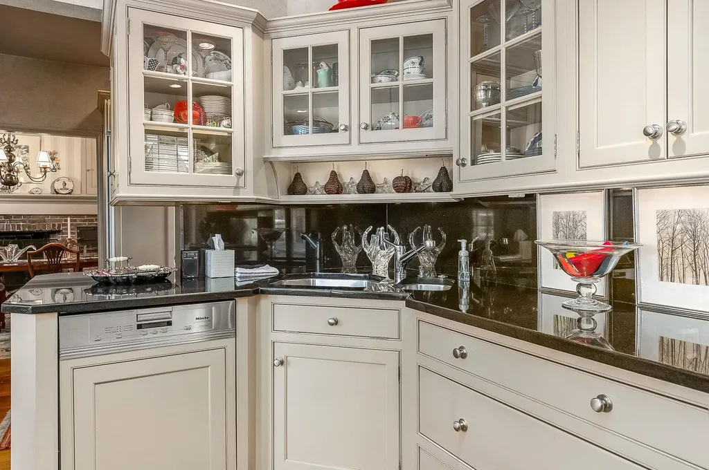 20 Atkinson Street Portsmouth NH 03801