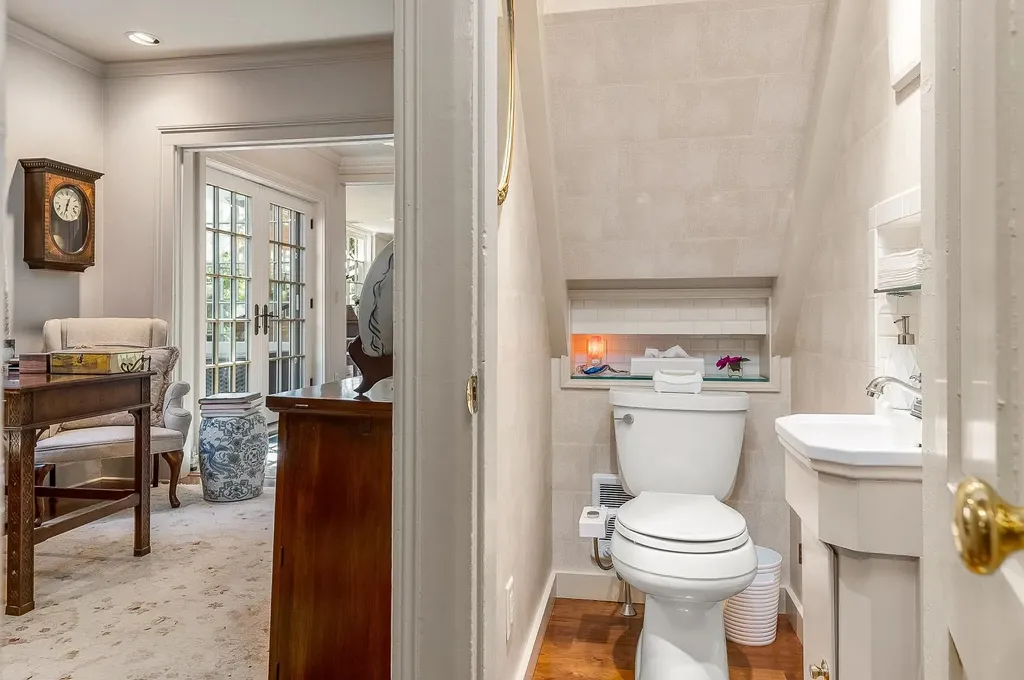 20 Atkinson Street Portsmouth NH 03801