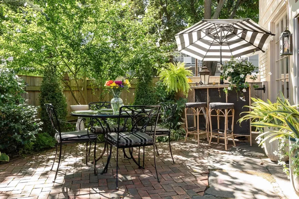 20 Atkinson Street Portsmouth NH 03801