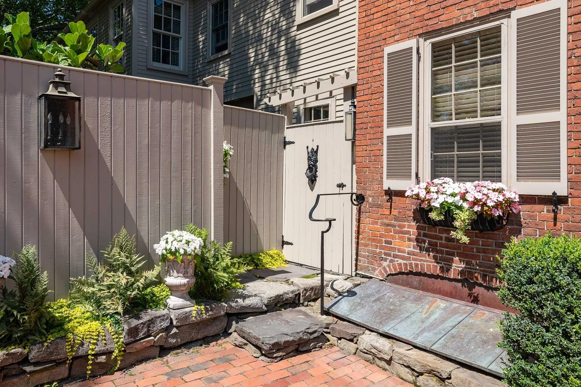 20 Atkinson Street Portsmouth NH 03801