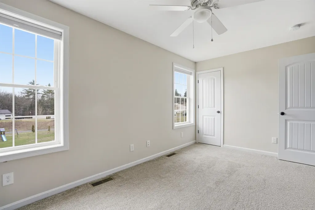 18 Richfield Way Wilton NH 03086