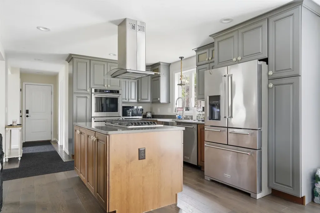 18 Richfield Way Wilton NH 03086