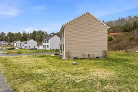 18 Richfield Way Wilton NH 03086