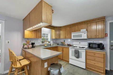 6 Centerwood Drive Concord NH 03301