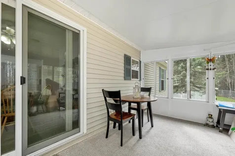 6 Centerwood Drive Concord NH 03301