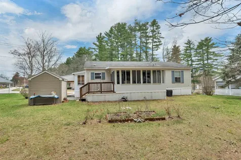 6 Centerwood Drive Concord NH 03301