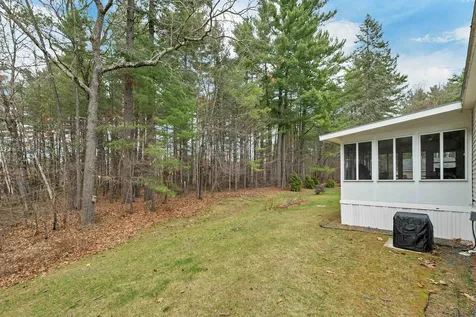 6 Centerwood Drive Concord NH 03301