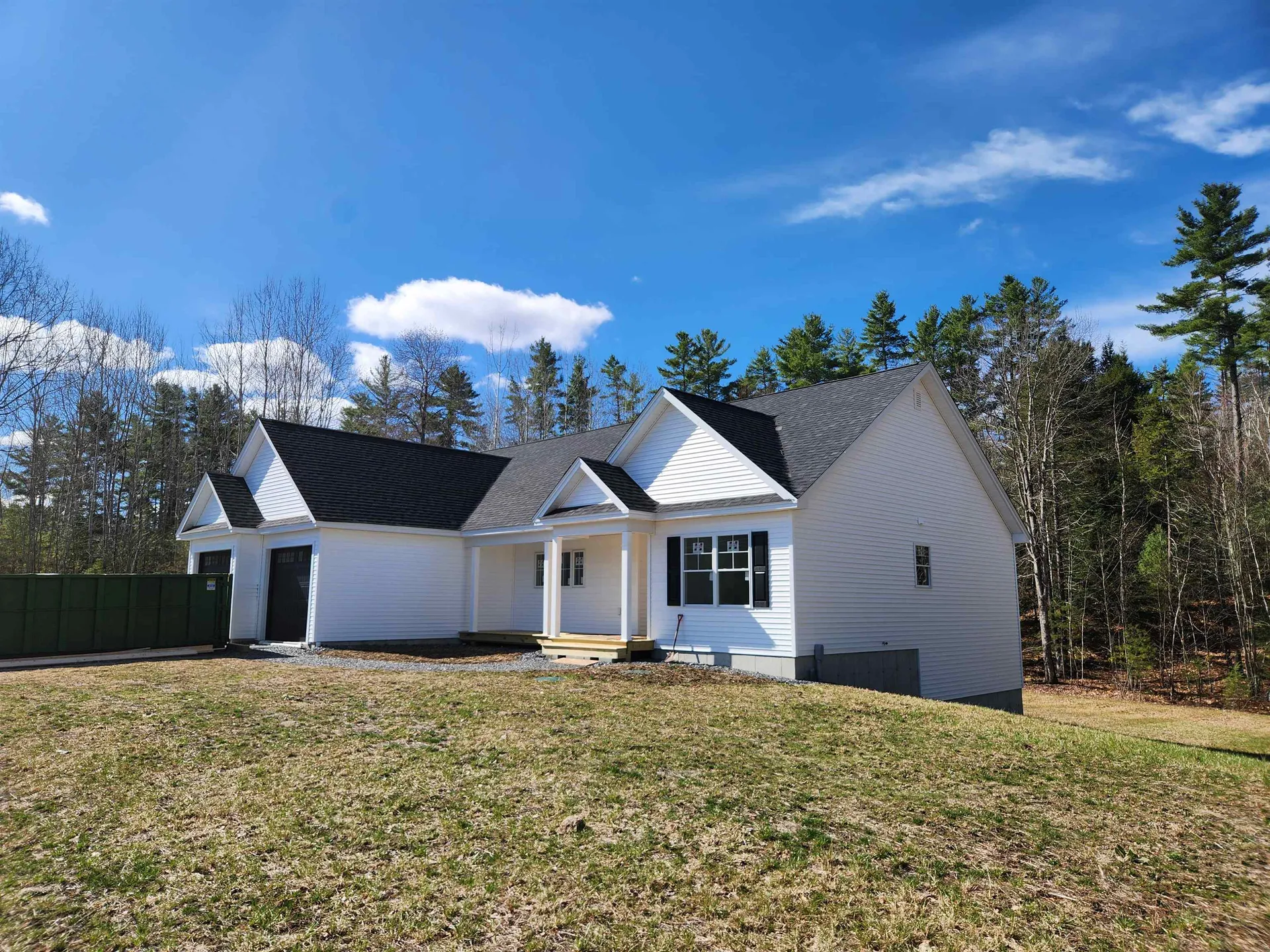 27 Riverview Road Newport NH 03773