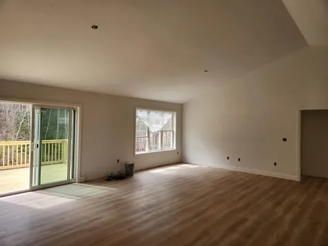27 Riverview Road Newport NH 03773