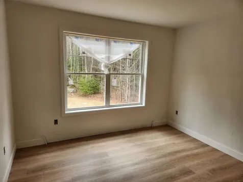 27 Riverview Road Newport NH 03773