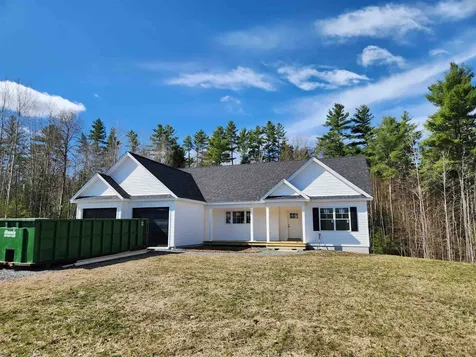 27 Riverview Road Newport NH 03773