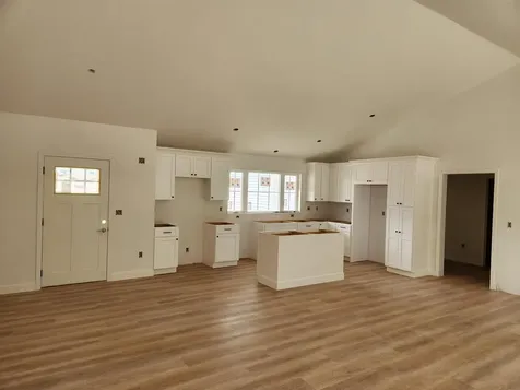 27 Riverview Road Newport NH 03773