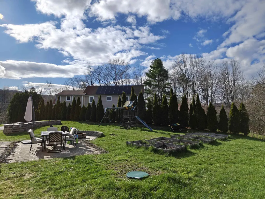 16 Night Pasture Lane Chittenden VT 05701