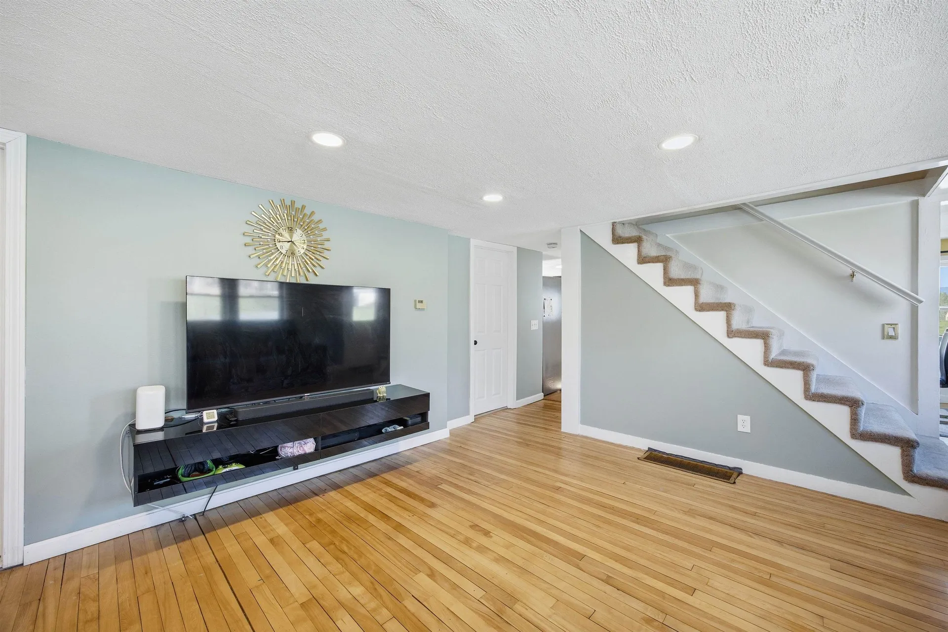 176 Shaker Hill Road Enfield NH 03748
