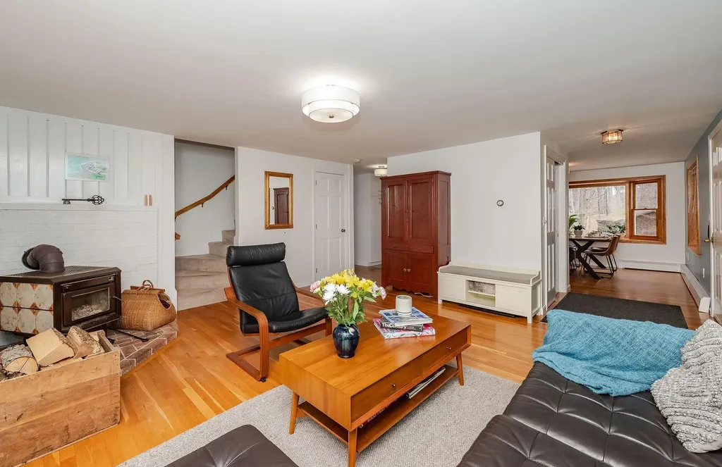 43 Moharimet Drive Madbury NH 03823