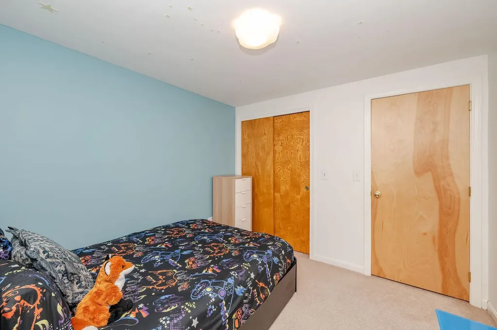 43 Moharimet Drive Madbury NH 03823