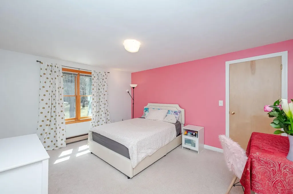 43 Moharimet Drive Madbury NH 03823