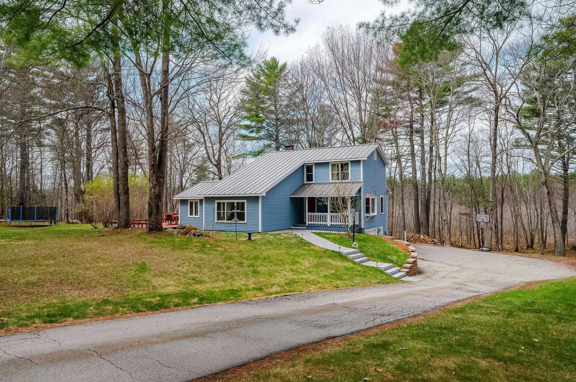 43 Moharimet Drive Madbury NH 03823