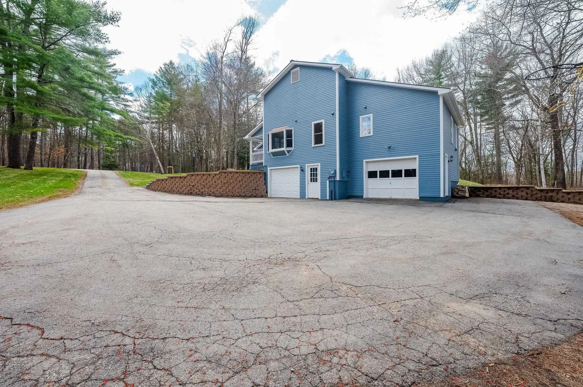 43 Moharimet Drive Madbury NH 03823
