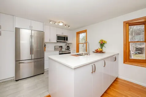 43 Moharimet Drive Madbury NH 03823