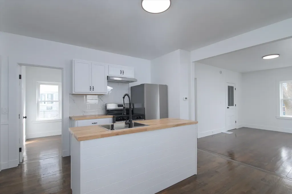 29 Hopkins Street Rutland City VT 05701
